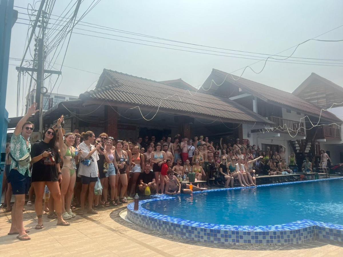 Nana Backpackers Hostel Vang Vieng Exterior photo