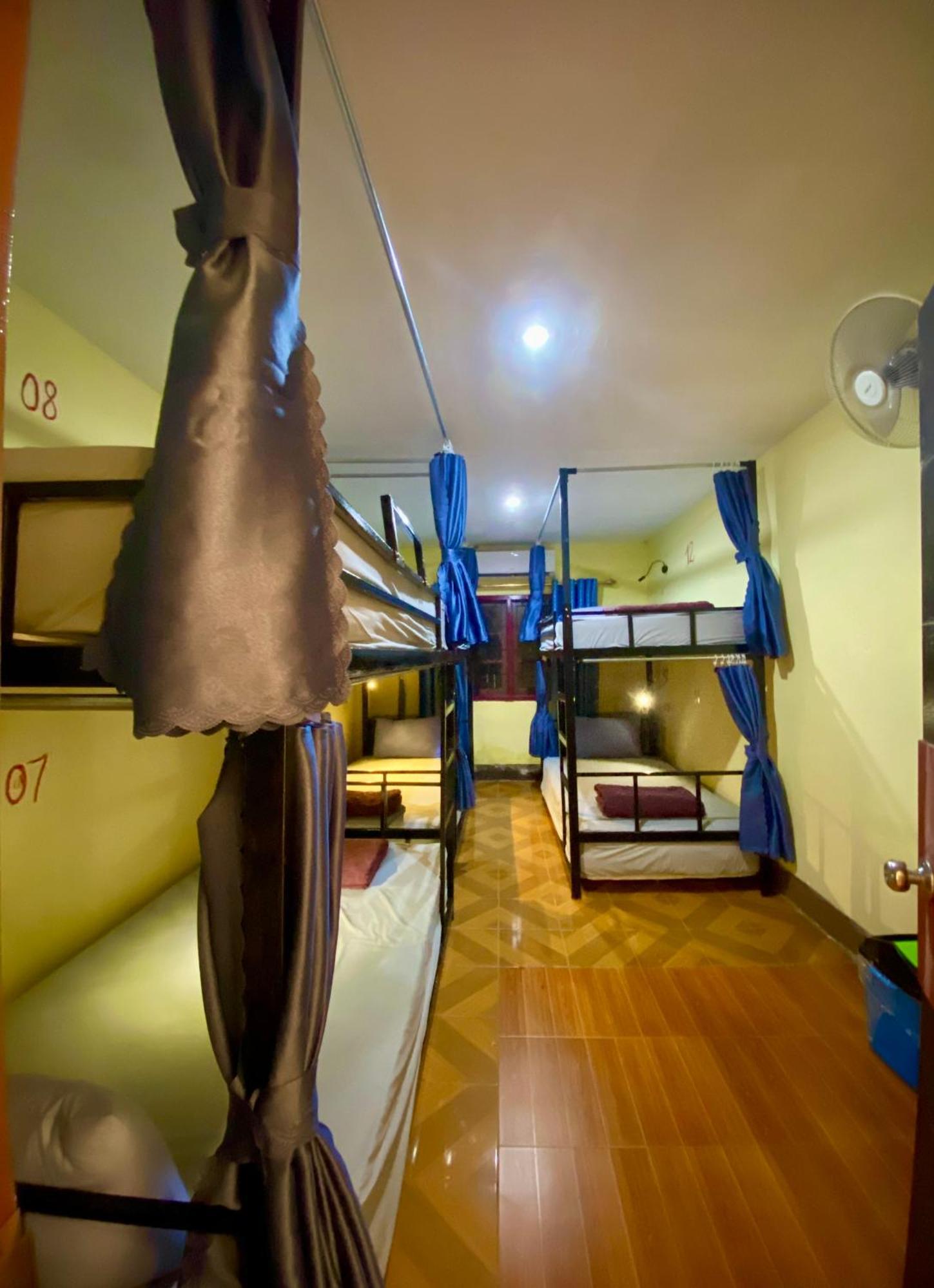 Nana Backpackers Hostel Vang Vieng Exterior photo